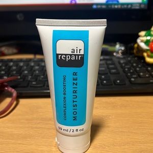 New & Sealed: AIR REPAIR COMPLEXION BOOSTING MOISTURIZER